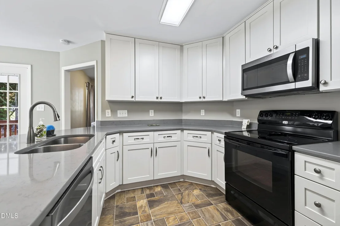 Photo of 2312 Maplegreen Lane
