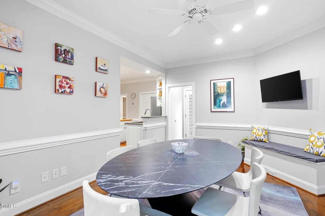 Photo of 3129 Eton Road