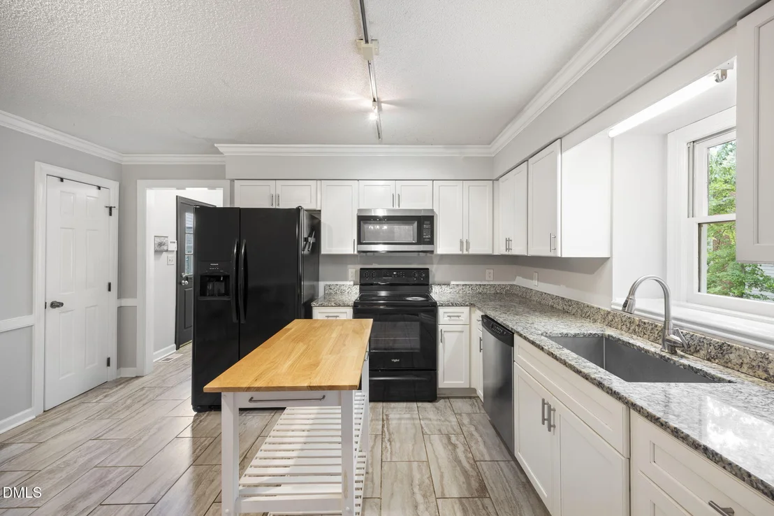 Photo of 6608 Champaign Place