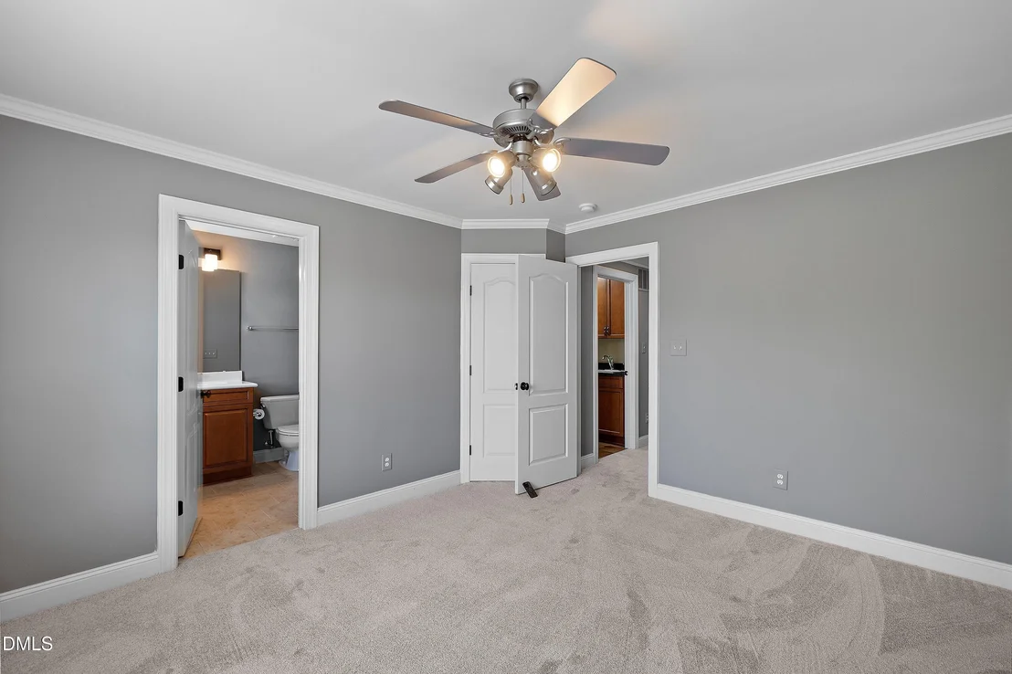 Photo of 824 Magalloway Drive