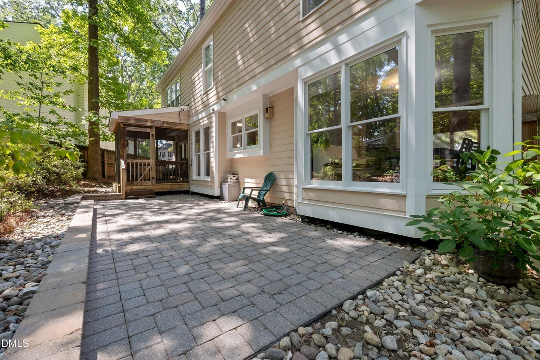 Photo of 1409 Bridgeport Drive