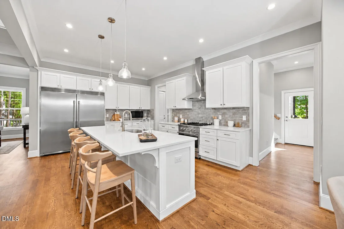 Photo of 3526 Westglen Road