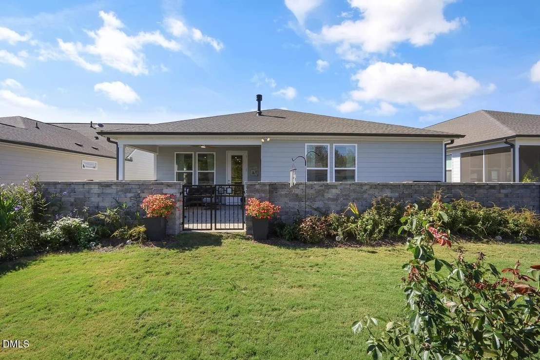 Photo of 344 Steeplechase Boulevard