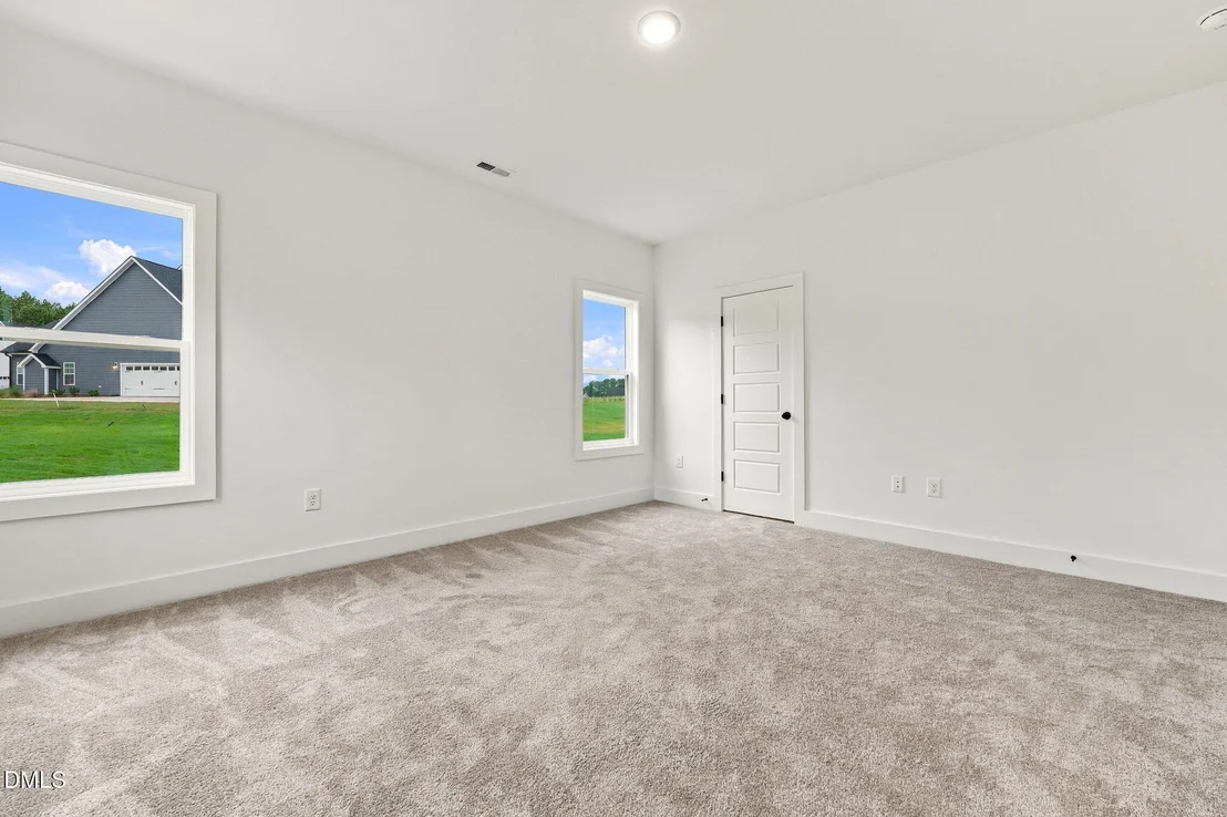 Photo of 135 Grinnell Loop