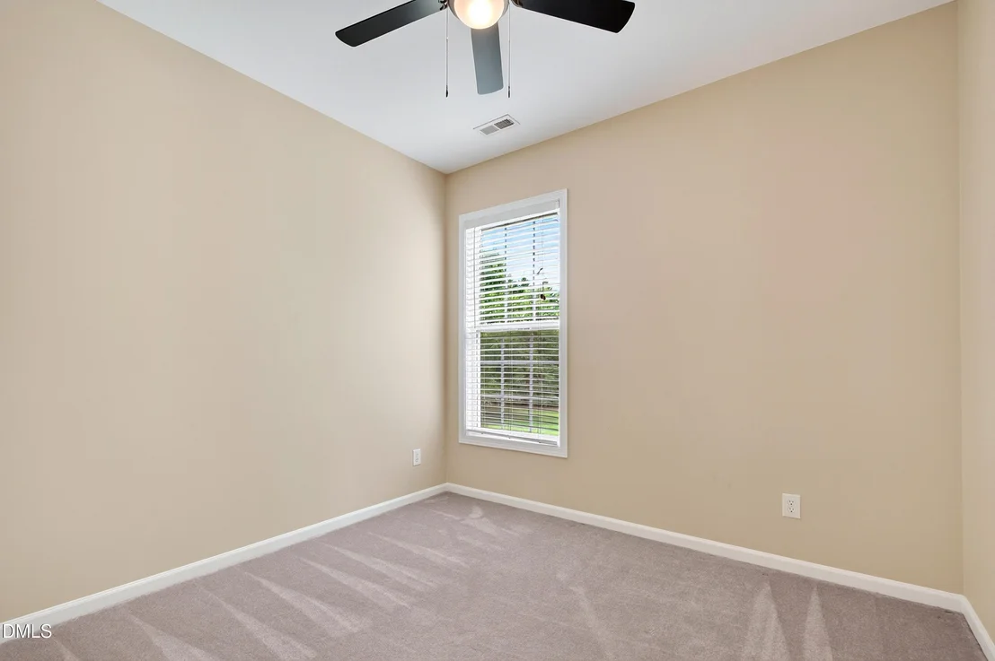 Photo of 118 N Fields Circle