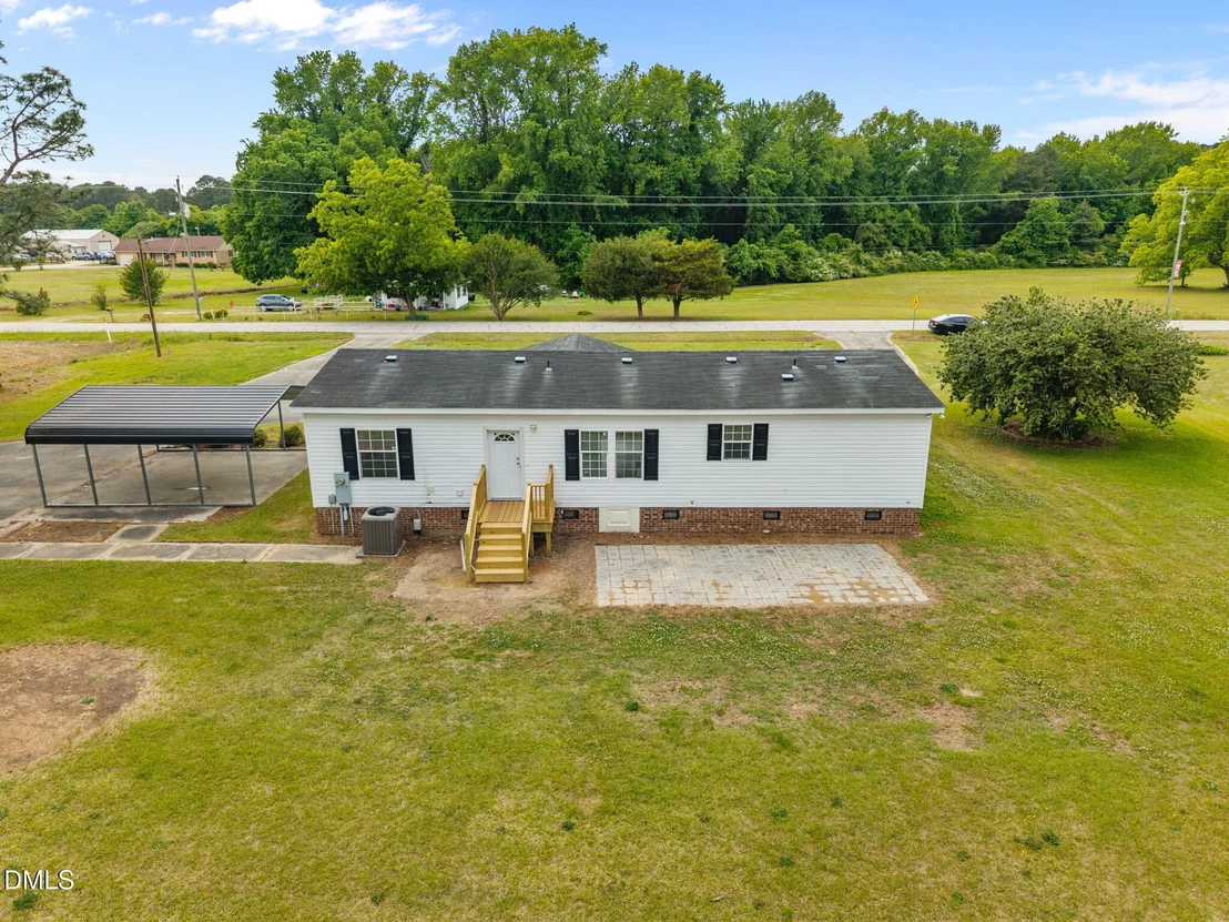 Photo of 8540 Godwin Falcon Road