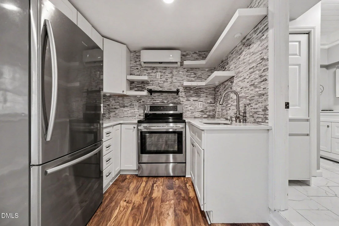 Photo of 1204 Belhaven Road