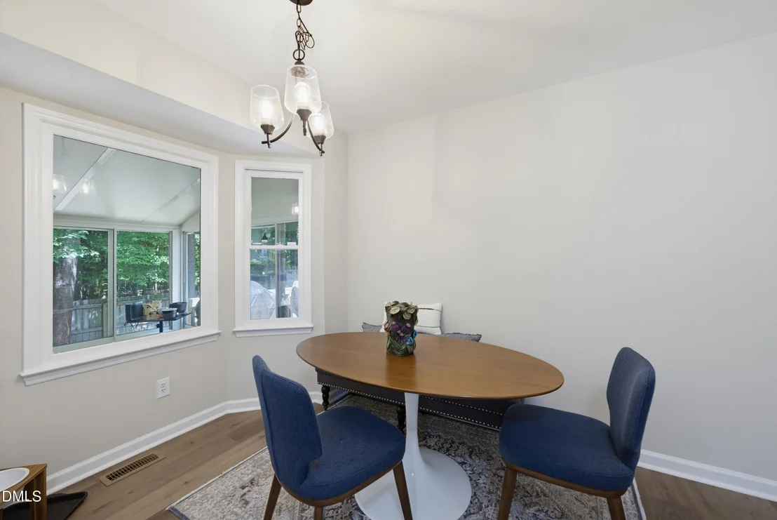 Photo of 3500 Castlegate Drive
