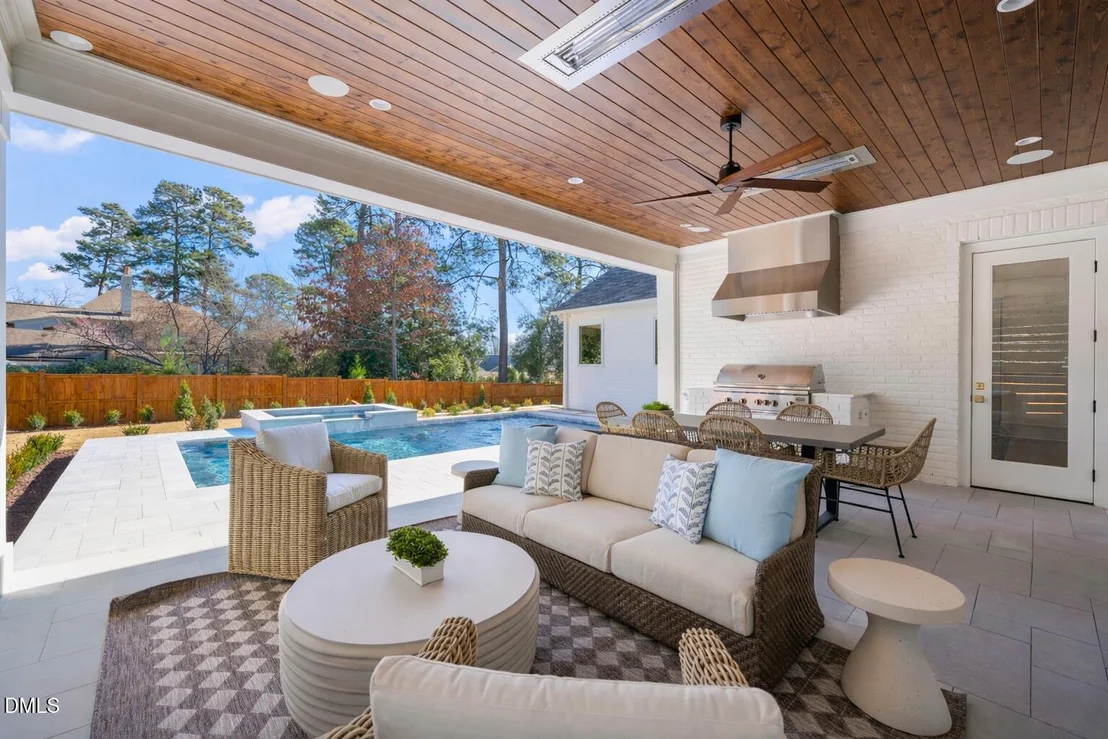 Photo of 2108 Ridge Road