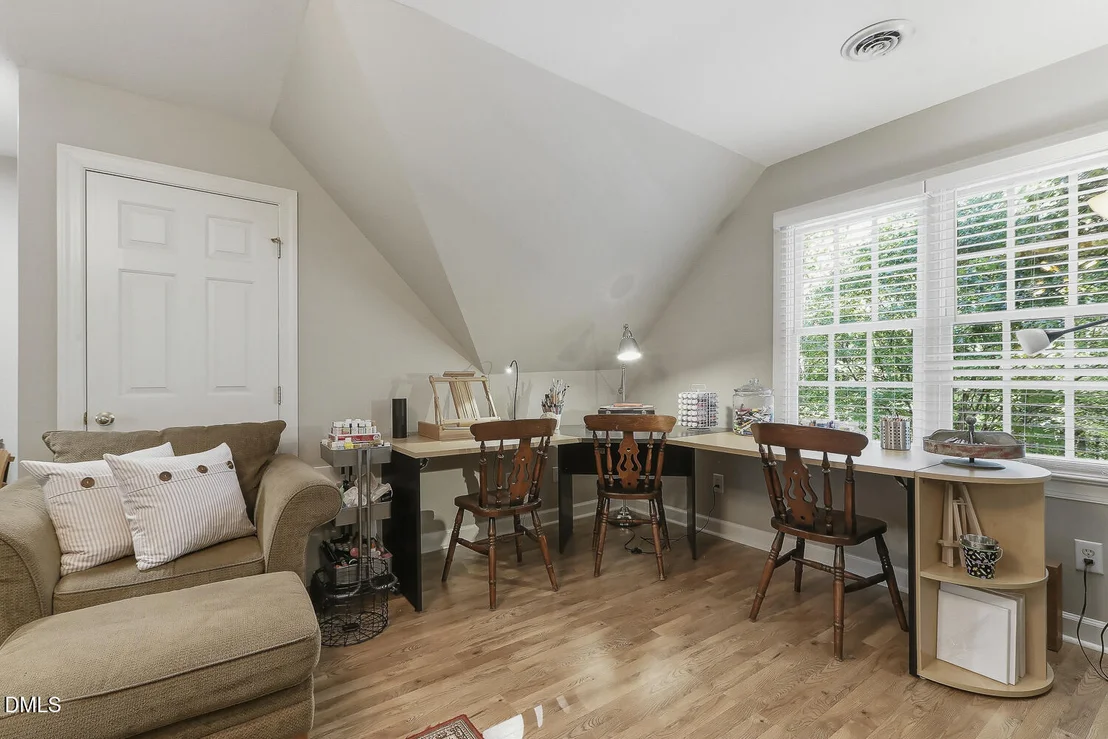 Photo of 429 Grosvenor Drive