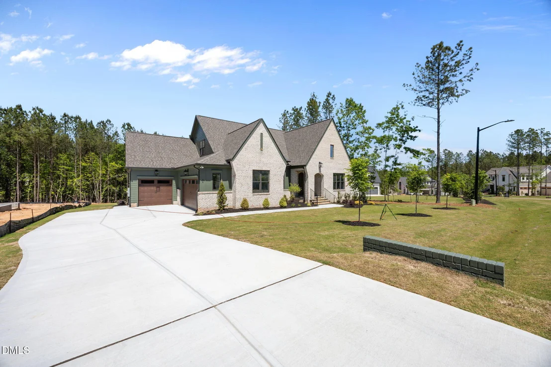 Photo of 35 Spanish Oak Drive