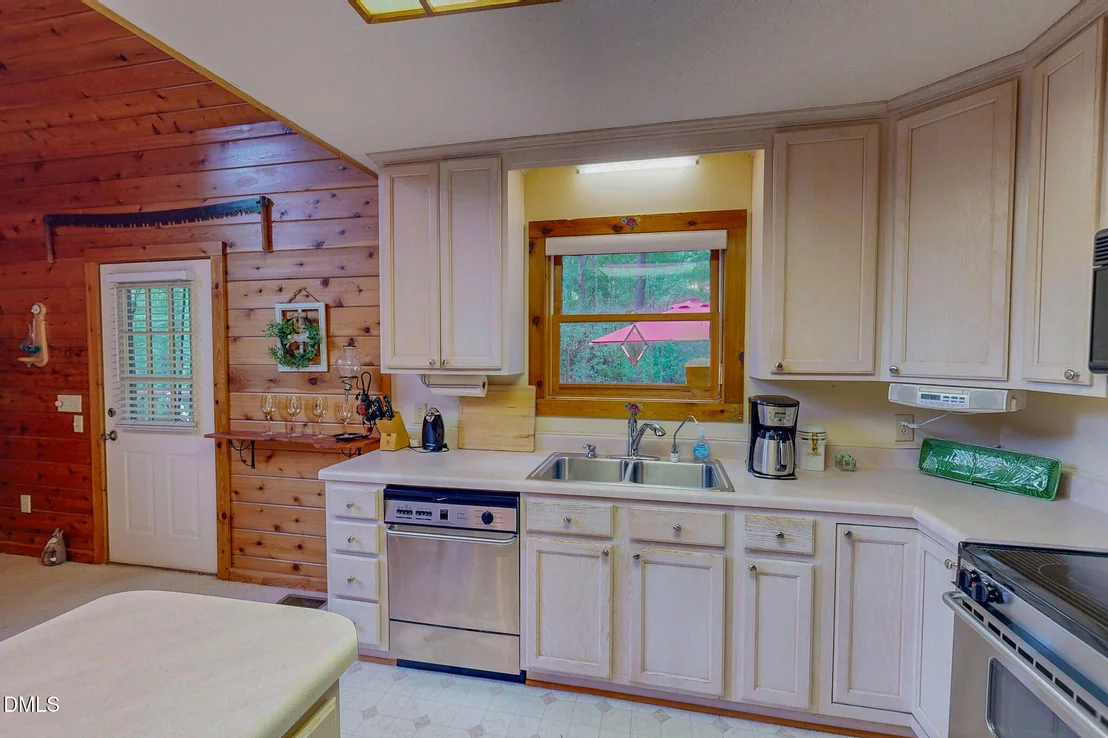 Photo of 222 Amber Road
