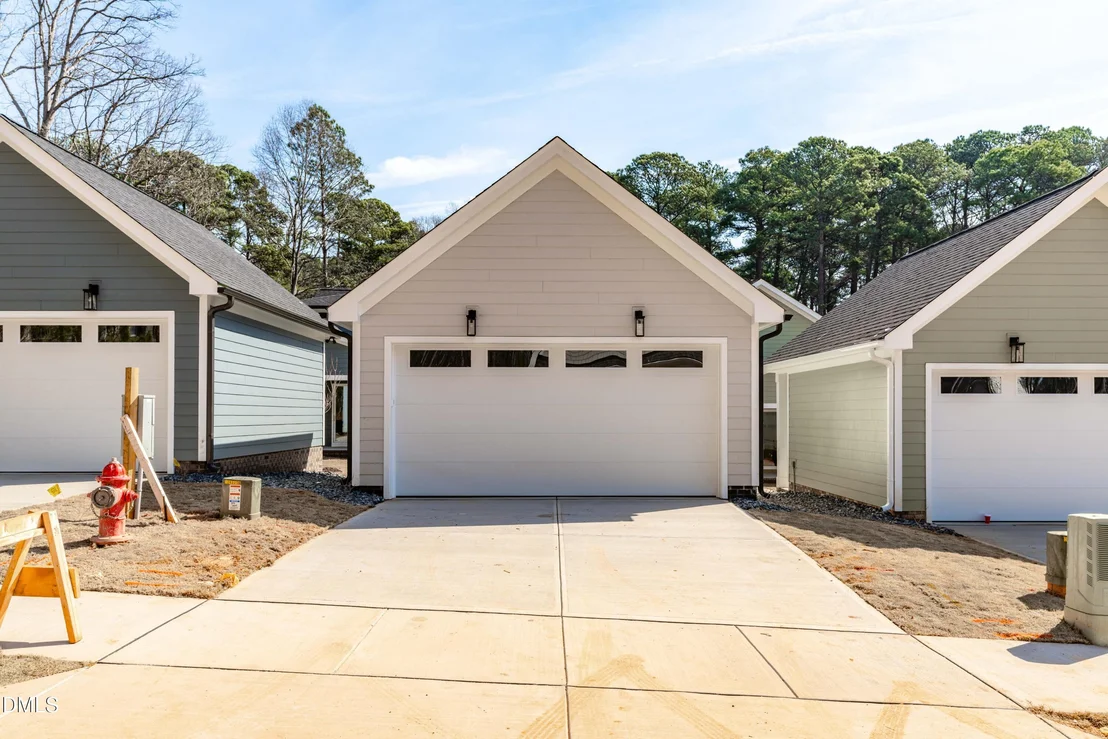 Photo of 722 1/2 Powell Drive