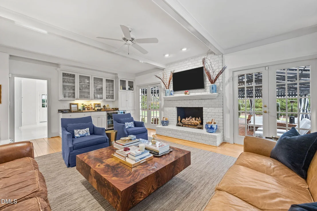 Photo of 3712 Darwin Road