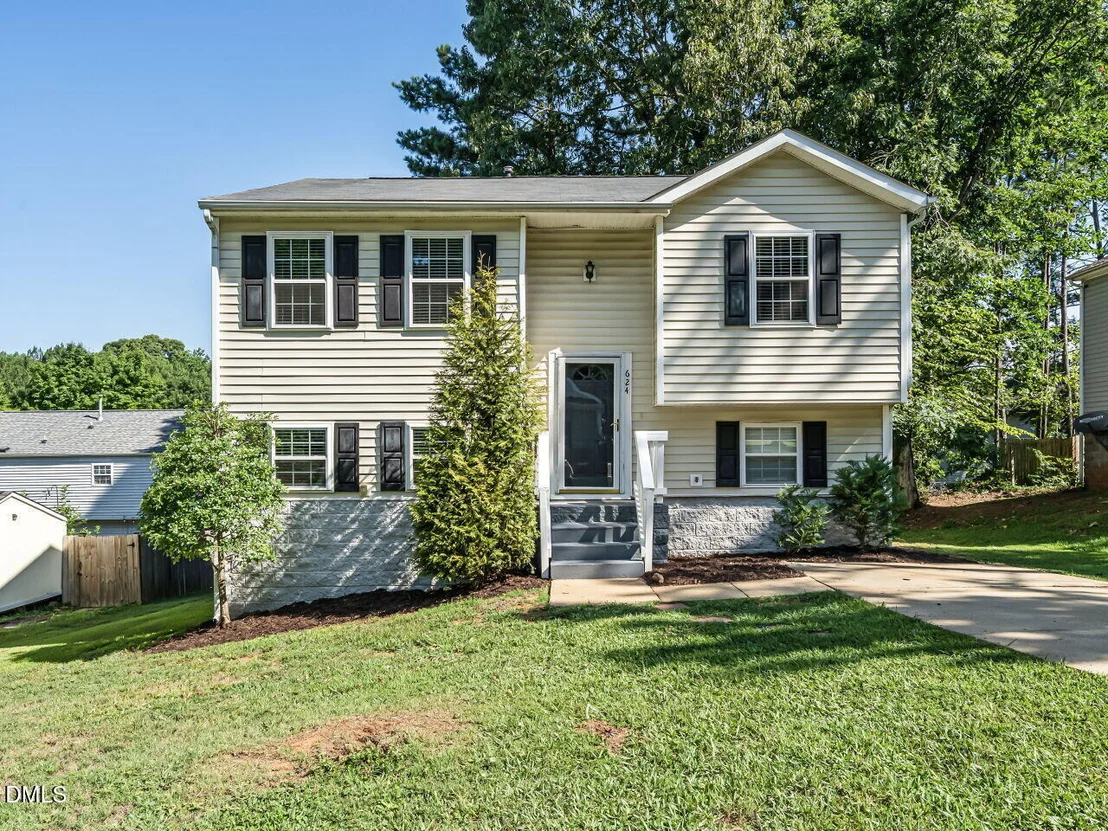 Photo of 624 Oleander Road