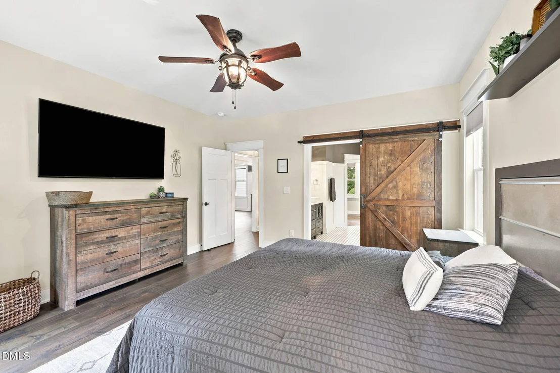 Photo of 331 Forest Oaks Drive