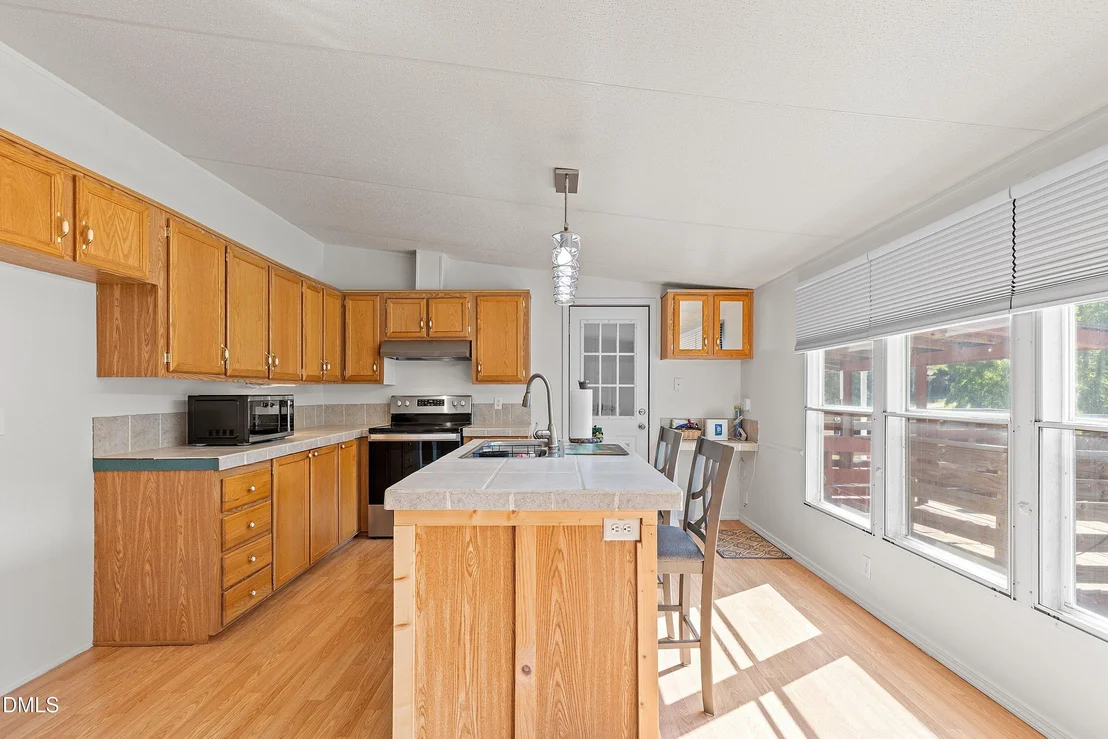 Photo of 3040 Medlin Road