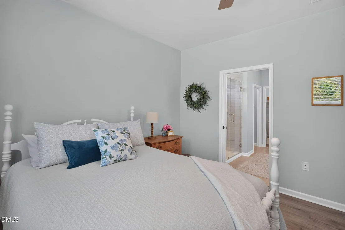 Photo of 104 Shadowbrook Trail