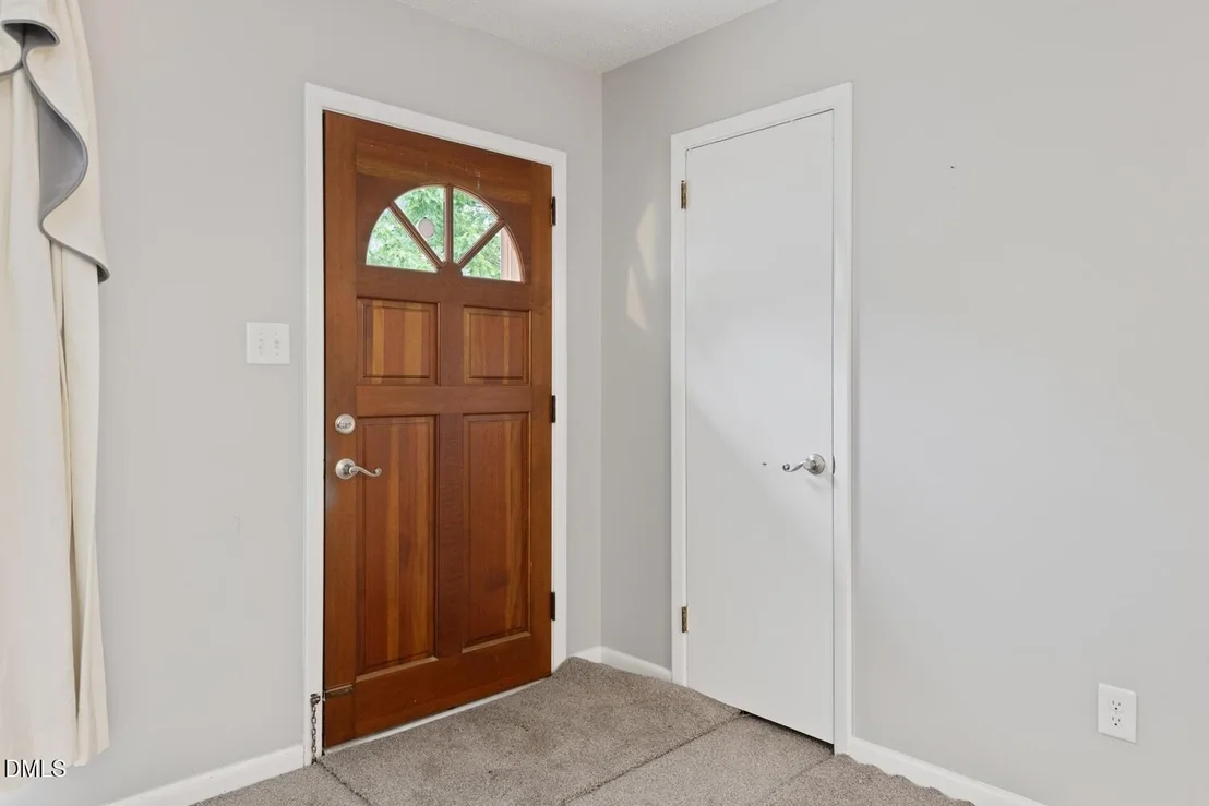 Photo of 731 Oakgrove Drive