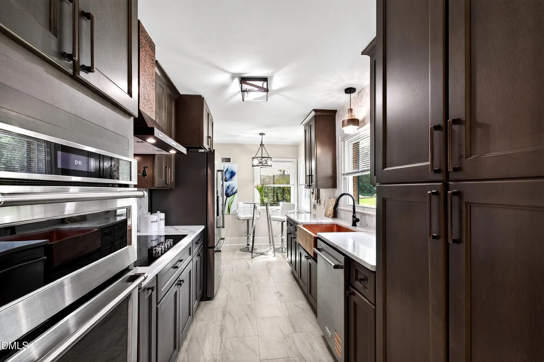 Photo of 800 Camden Avenue