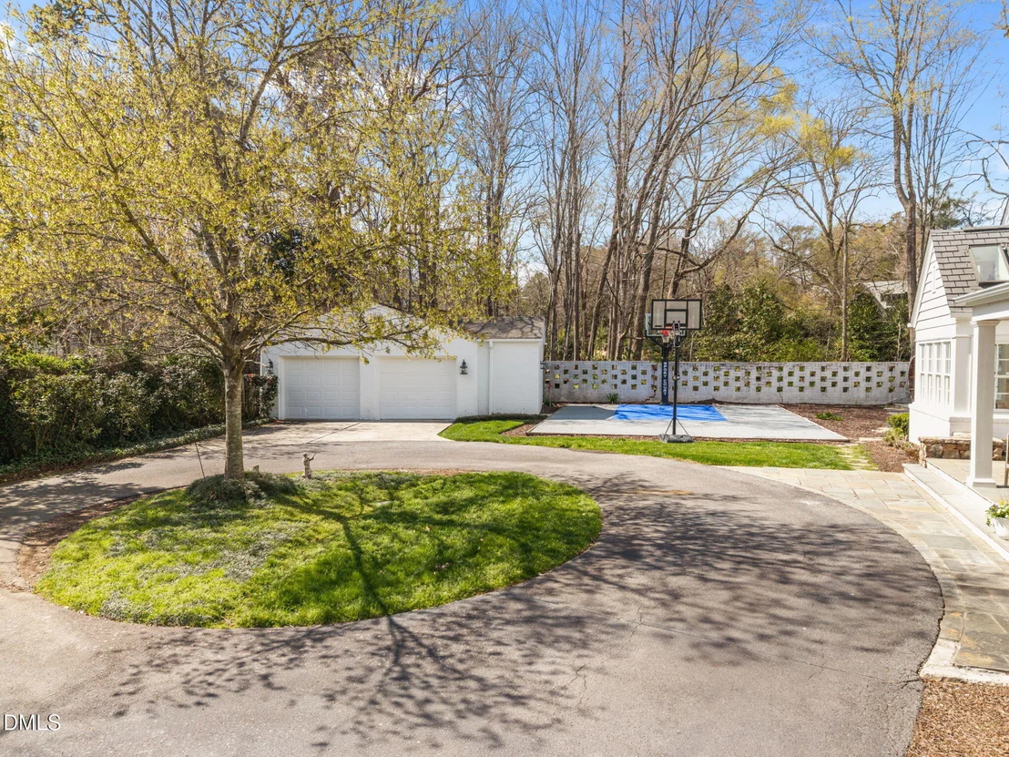 Photo of 3816 Dover Road