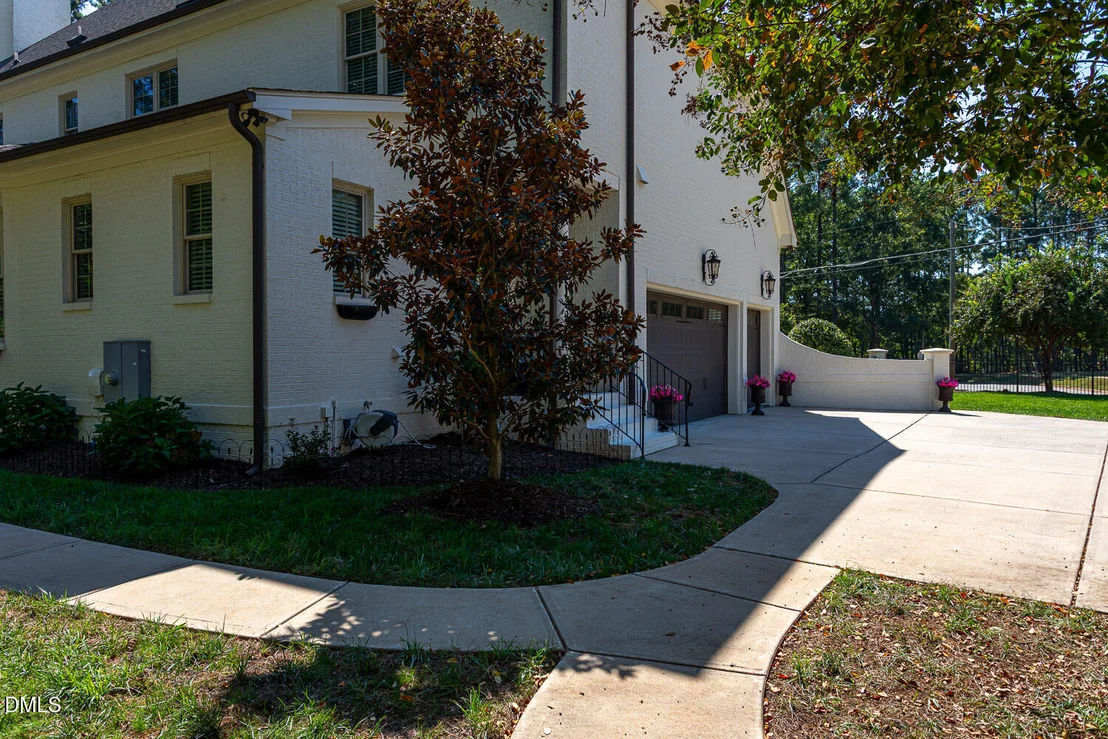 Photo of 7926 Ray Road
