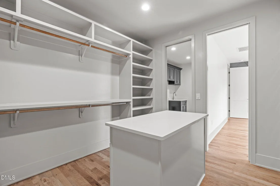 Photo of 1005 Addison Place