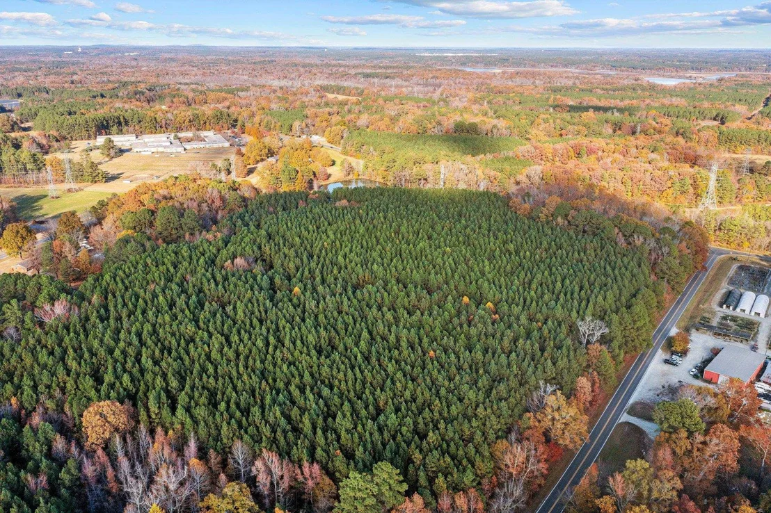 Photo of 3216 Hamlin Road