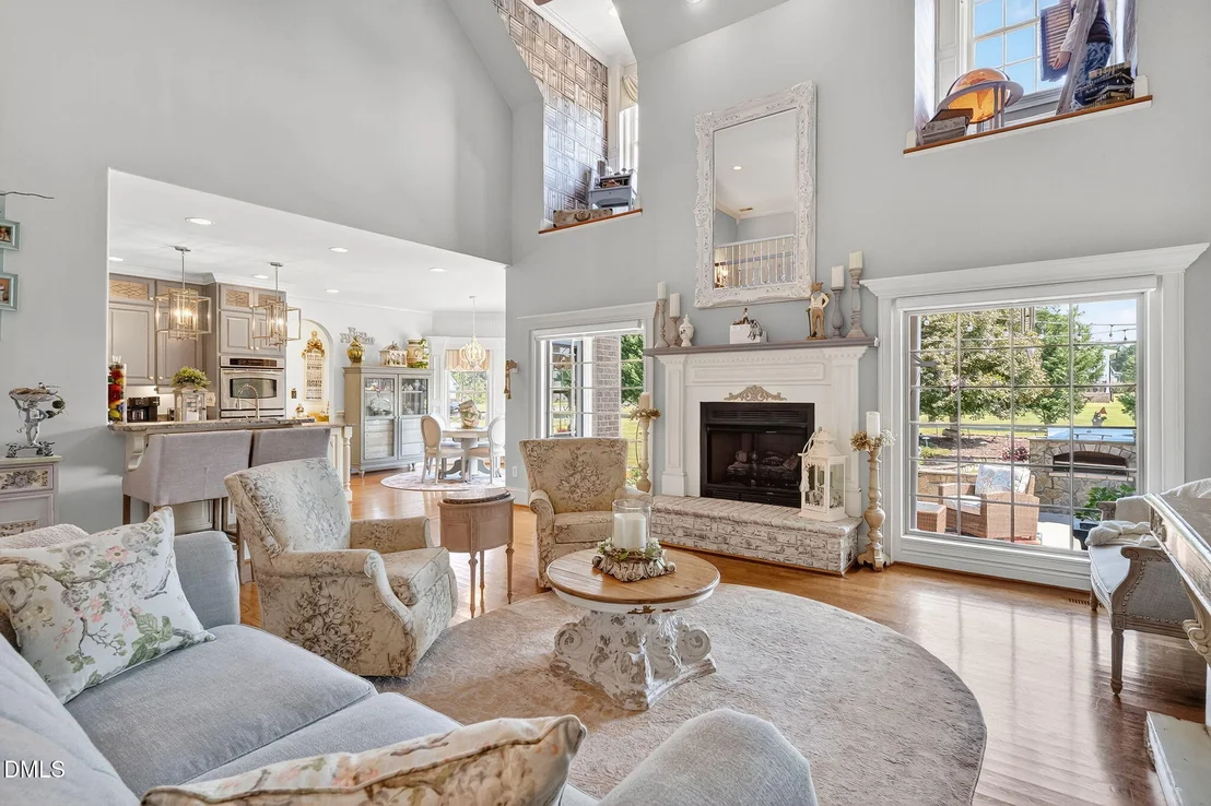 Photo of 296 Shoreline Drive