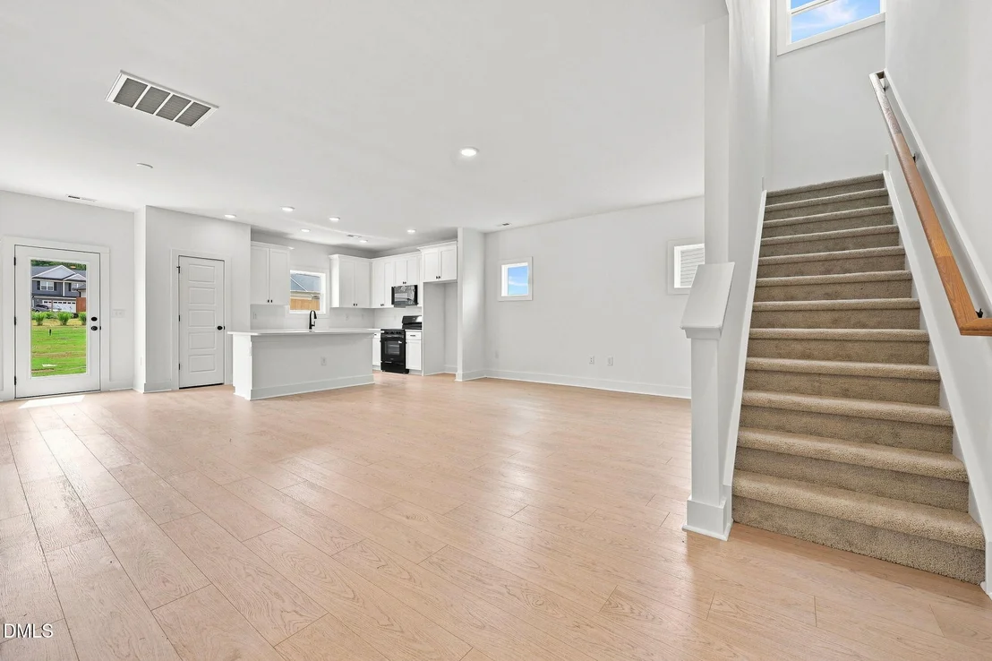 Photo of 143 Grinnell Loop