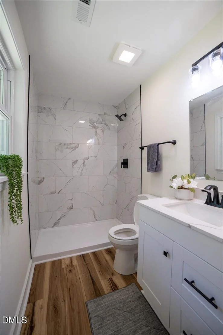 Photo of 906 Circle Drive