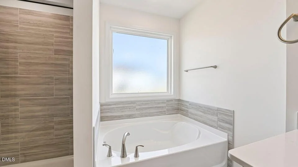 Photo of 115 Oak Bluff Court