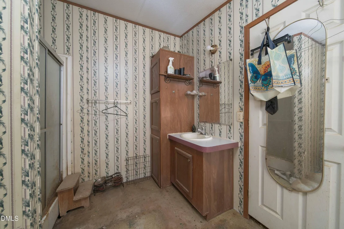Photo of Unit UNITLT26 at 401 Morehead Drive