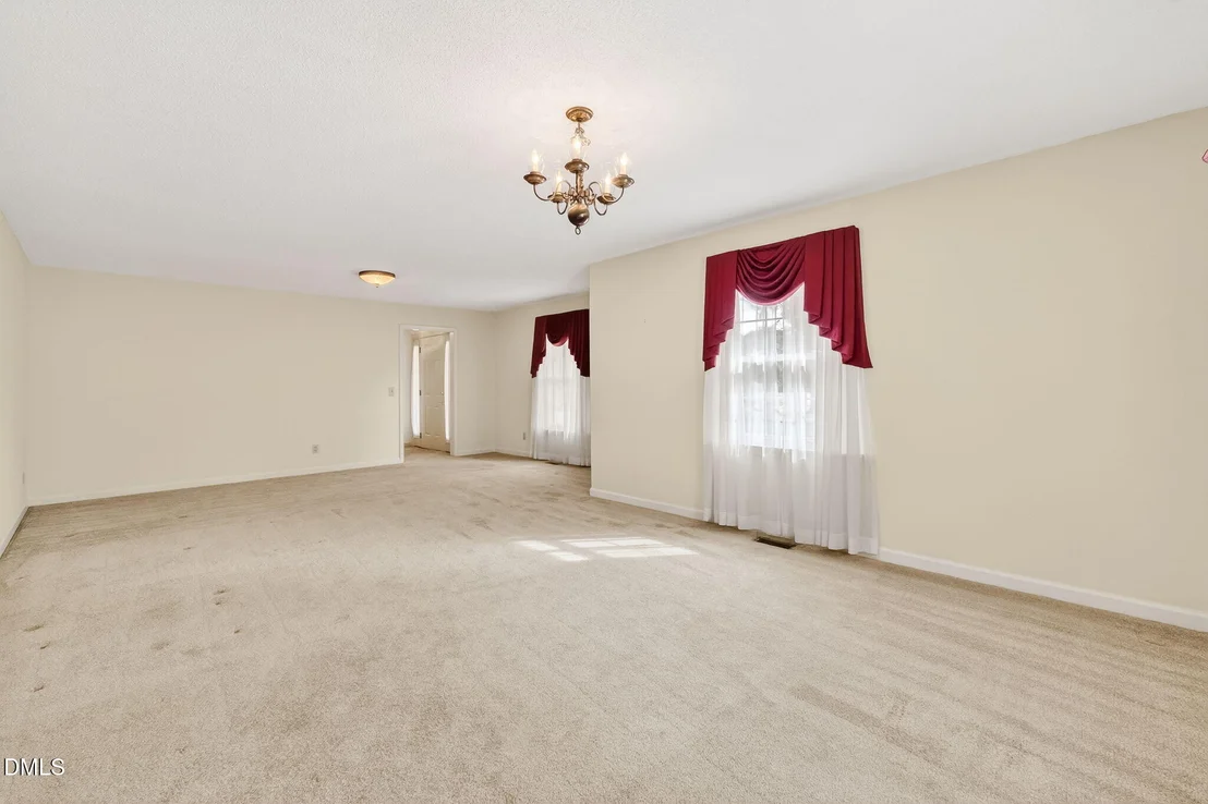 Photo of 808 Chestnut Drive
