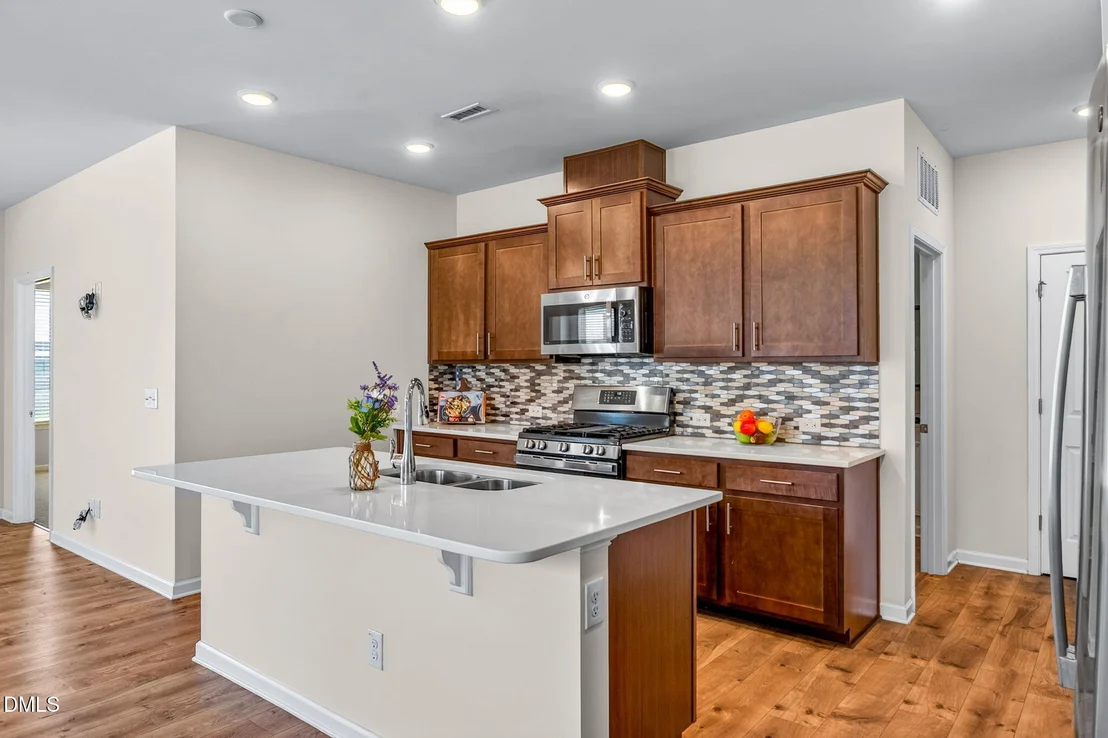 Photo of 609 Crestdale Drive