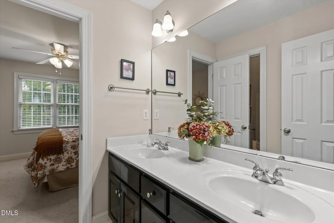 Photo of 2921 Oak Bridge Drive