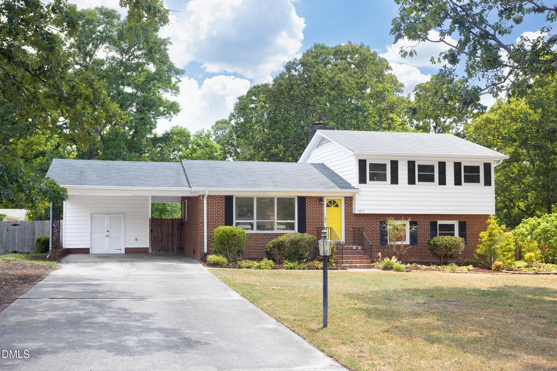 Photo of 135 Argonne Drive