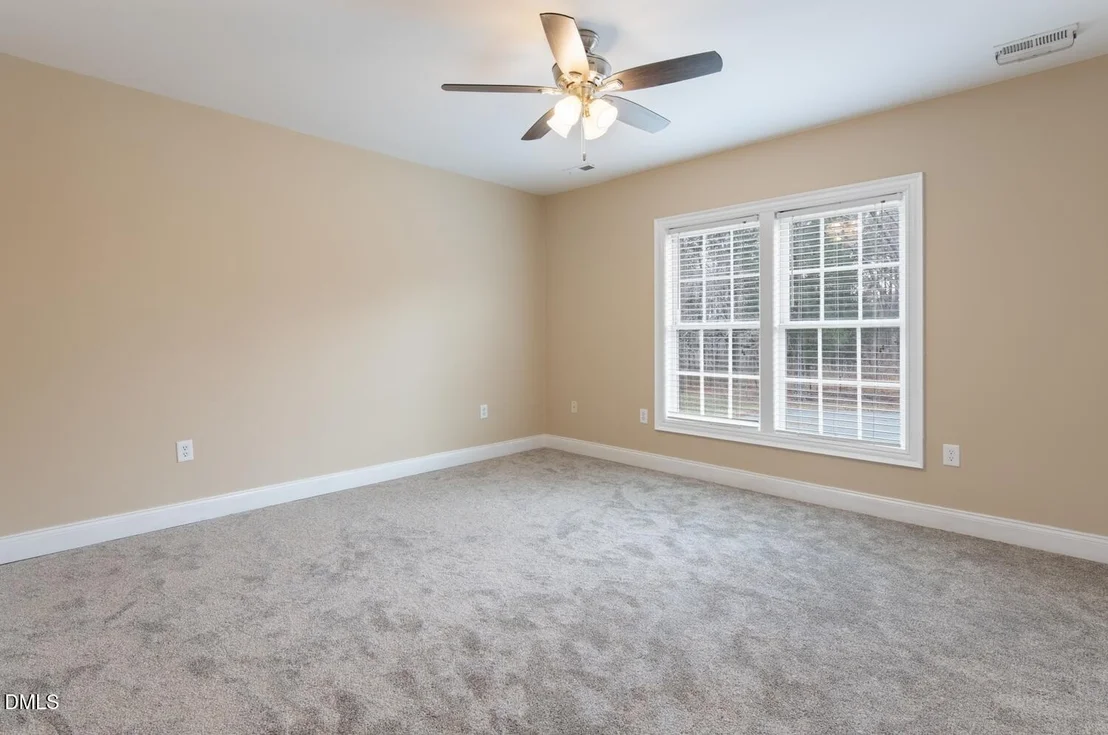 Photo of 4872 Thom Road