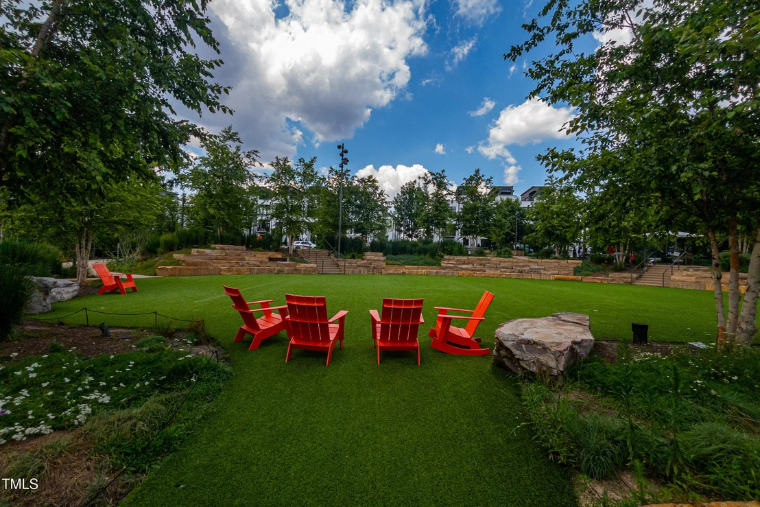 Photo of 802 Warren Avenue