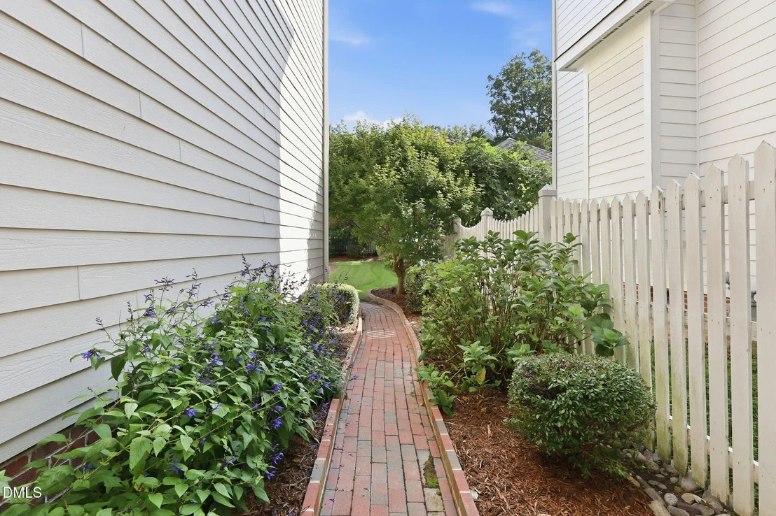 Photo of 124 Tharrington Drive