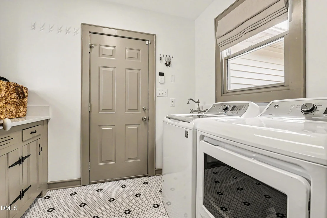 Photo of 7517 Mary Hall Road