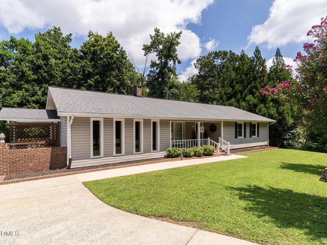 Photo of 1805 Travis Lane