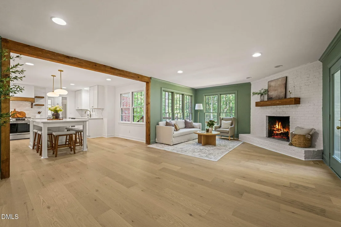 Photo of 2404 Beechview Court