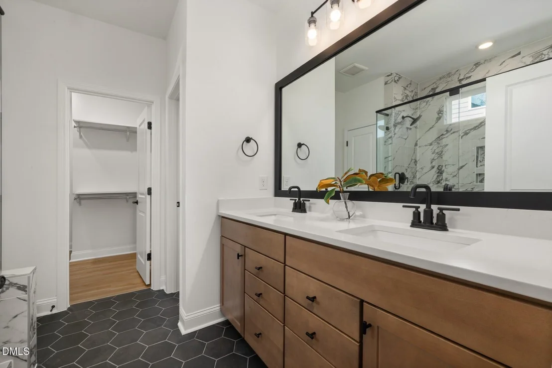 Photo of 3105 Warhorse Road