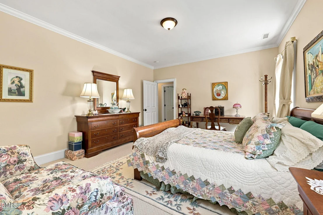 Photo of 6102 Treyburn Point Drive