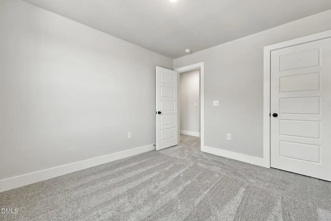 Photo of 127 Grinnell Loop