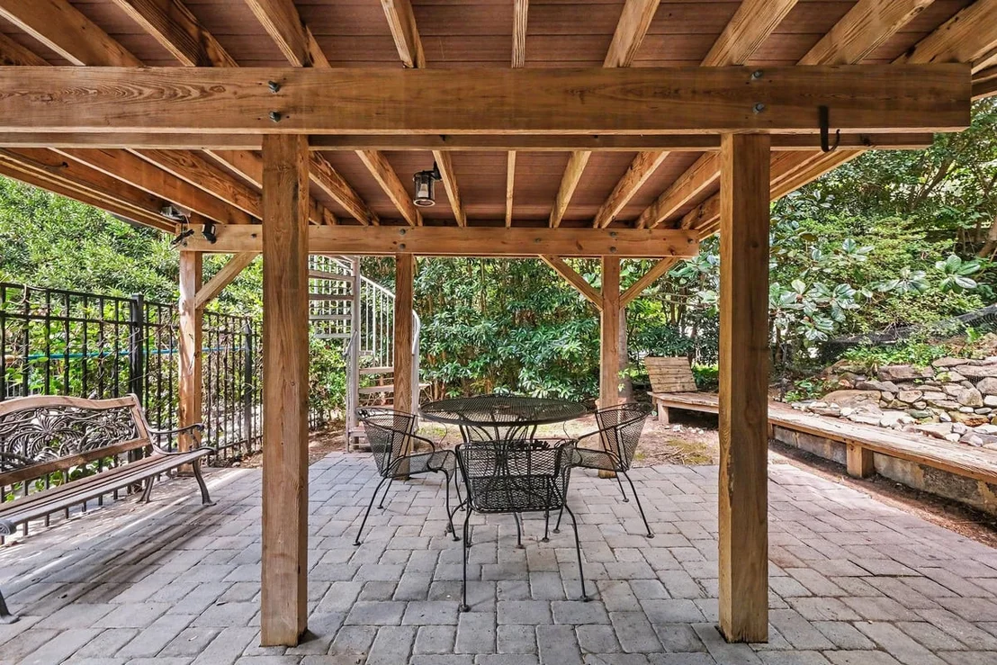 Photo of 410 Brookside Drive