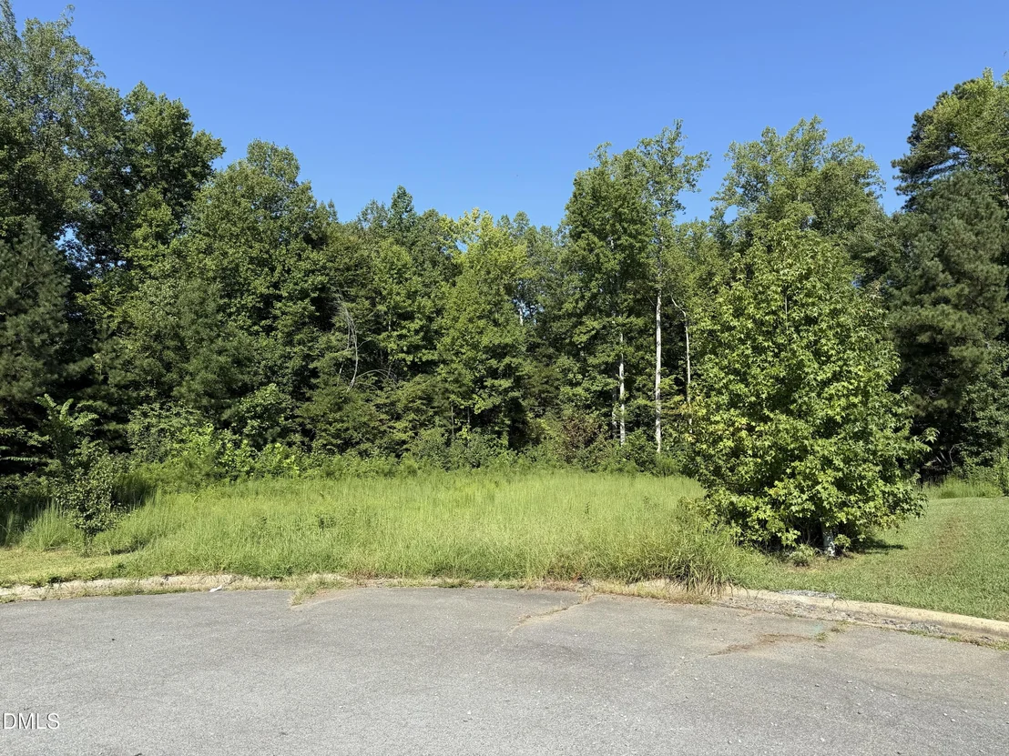 Photo of 114 Camelot Drive