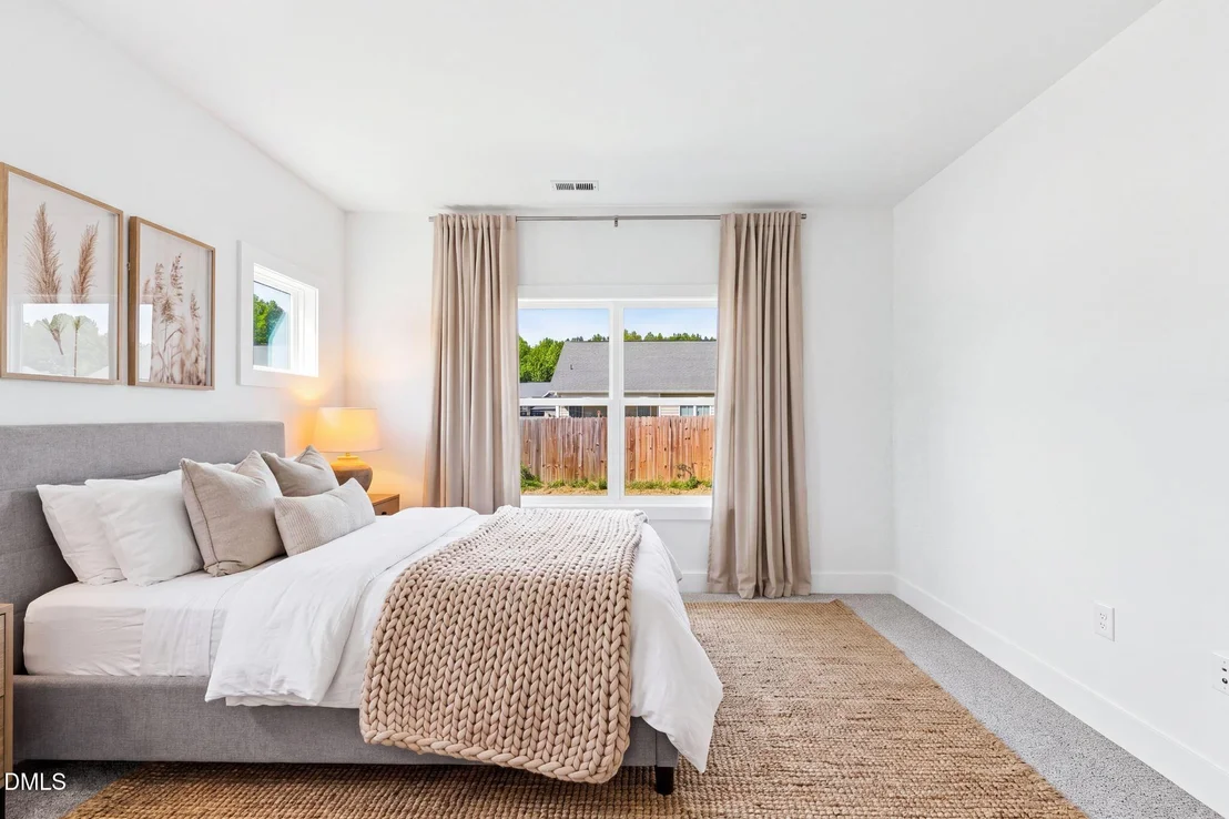 Photo of 30 Loganberry Avenue