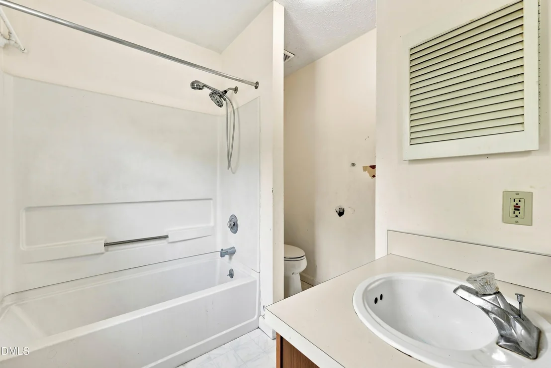 Photo of 7912 Smith Road
